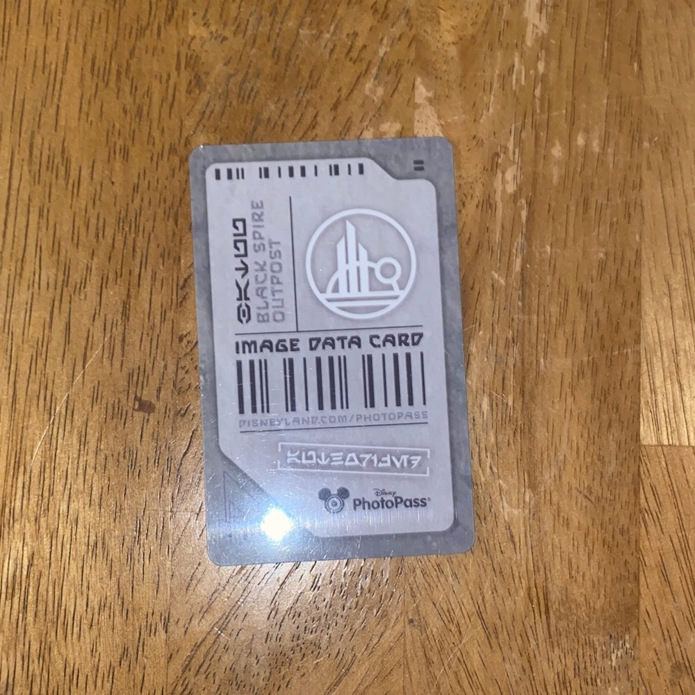 Star Wars Galaxy's Edge Image Data Card Disneyland